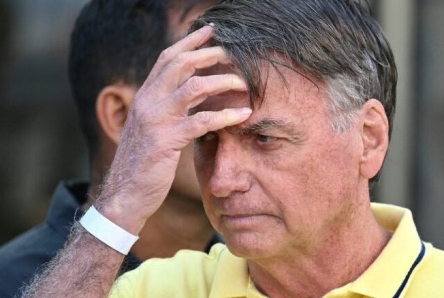 bolsonaro-completa-uma-semana-na-uti-com-quadro-estavel bolsonaro-completa-uma-semana-na-uti-com-quadro-estavel