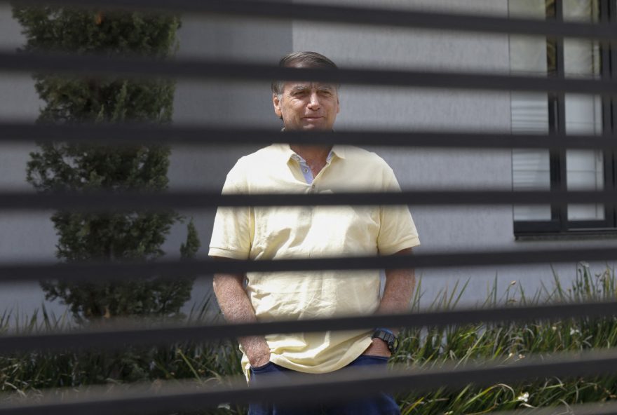 bolsonaro-deixa-uti-apos-mais-de-uma-semana-de-internacao bolsonaro-deixa-uti-apos-mais-de-uma-semana-de-internacao