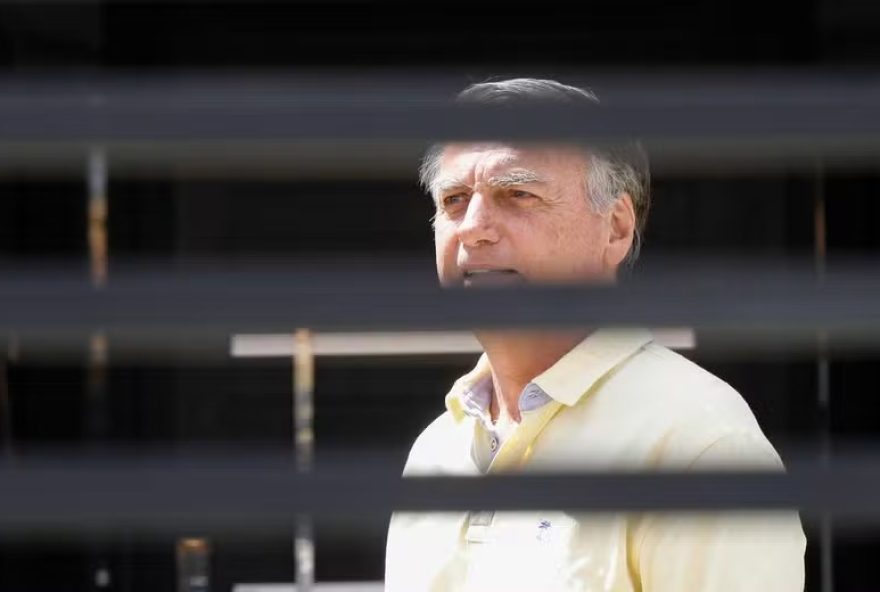 bolsonaro-e-aliados-podem-ser-presos-em-breve2C-indica-stf