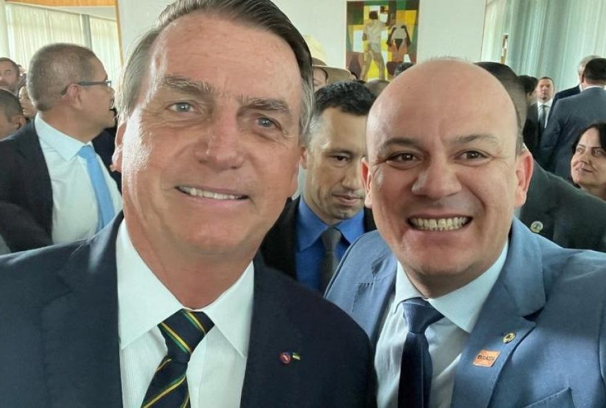 bolsonaro-elogia-chapa-na-paraiba2C-mas-pede-reforco-no-legislativo bolsonaro-elogia-chapa-na-paraiba2C-mas-pede-reforco-no-legislativo