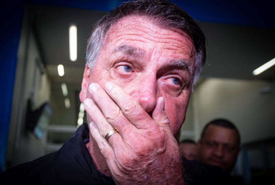 bolsonaro-fala-sobre-chances-de-fugir-do-brasil-em-reuniao-fechada-com-aliados