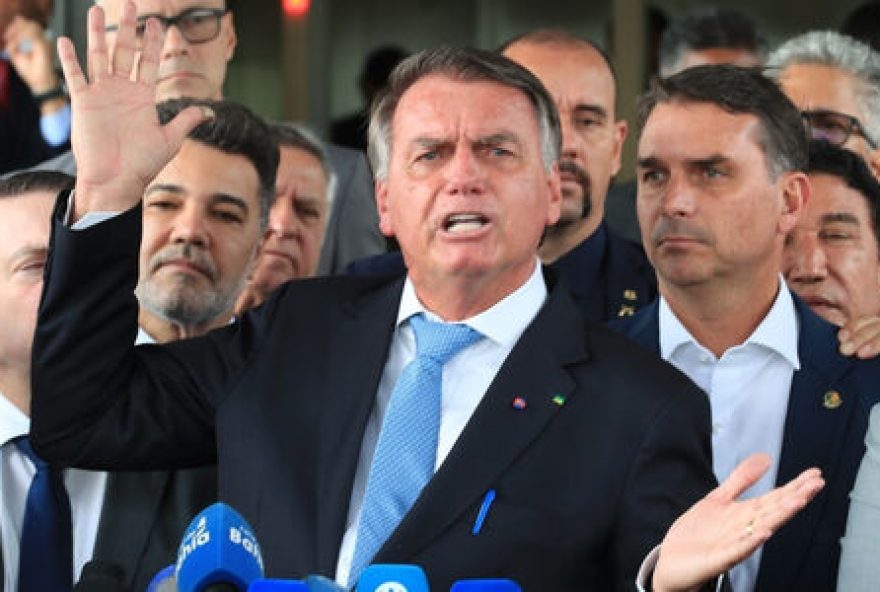 bolsonaro-faz-uma-serie-de-pedidos-na-prisao2C-incluindo-smarttv-e-alimentacao-especial bolsonaro-faz-uma-serie-de-pedidos-na-prisao2C-incluindo-smarttv-e-alimentacao-especial