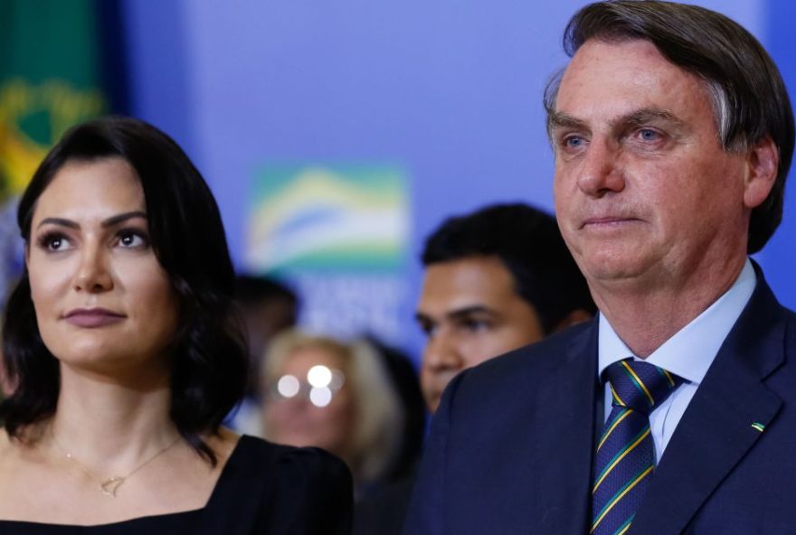 bolsonaro-incentiva-michelle-a-ingressar-na-politica-em-carta-oficial bolsonaro-incentiva-michelle-a-ingressar-na-politica-em-carta-oficial