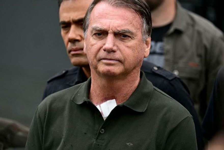 bolsonaro-passa-por-terceira-intervencao-para-controlar-crises-de-hipo bolsonaro-passa-por-terceira-intervencao-para-controlar-crises-de-hipo