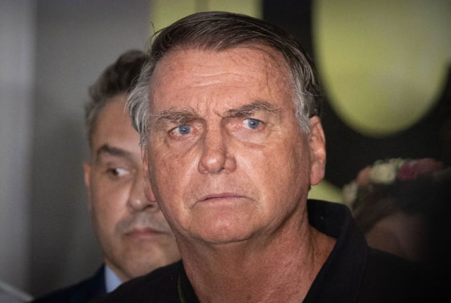 bolsonaro-pede-passaporte-ao-stf-para-posse-de-trump-nos-eua