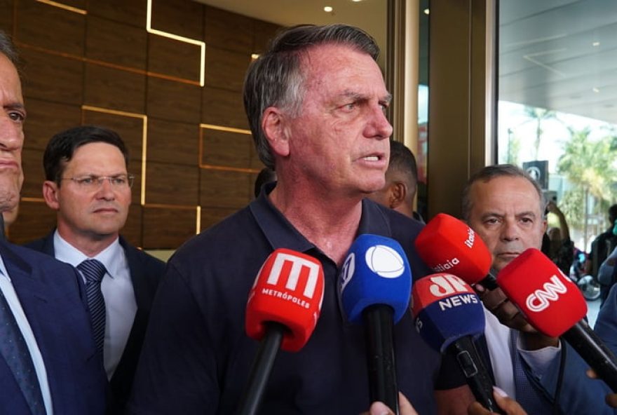 bolsonaro-pode-se-tornar-reu-pelos-crimes-de-golpe3A-fugira-para-evitar-prisao3F