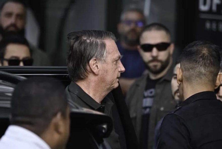 bolsonaro-realiza-exames-em-brasilia-apos-deixar-prisao-domiciliar
