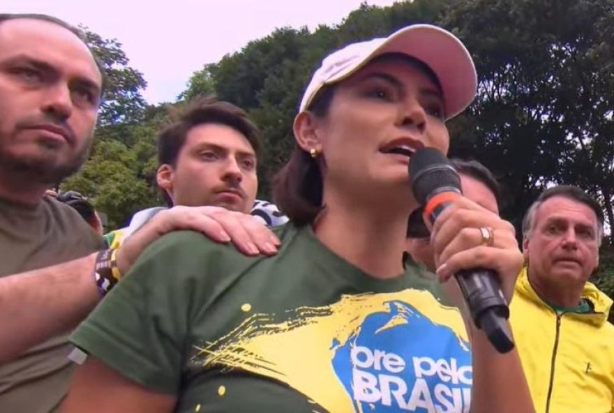 bolsonaro-recebe-autorizacao-do-stf-para-passar-natal-e-ano-novo-com-a-familia bolsonaro-recebe-autorizacao-do-stf-para-passar-natal-e-ano-novo-com-a-familia