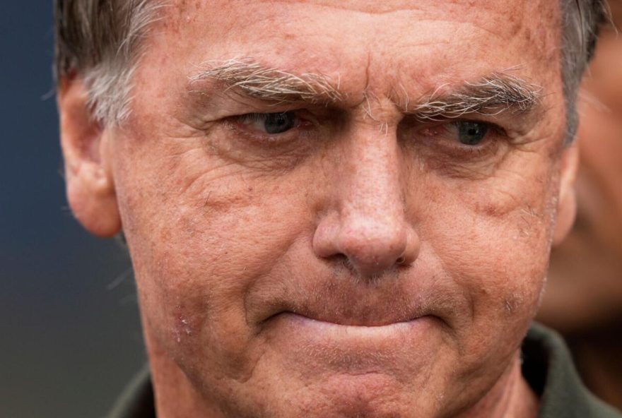 bolsonaro-recebe-permissao-para-deixar-a-prisao-temporariamente-para-cirurgia-de-hernia-inguinal bolsonaro-recebe-permissao-para-deixar-a-prisao-temporariamente-para-cirurgia-de-hernia-inguinal
