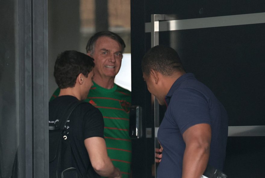 bolsonaro-recebeu-mais-de-200-atendimentos-medicos-e-visitas-de-politicos-na-papudinha