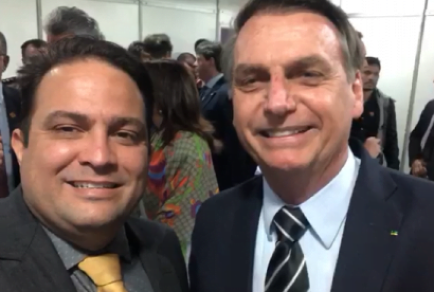 bolsonaro-roberto-naves-410x300