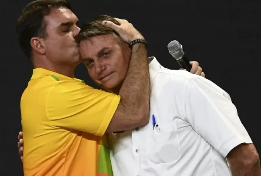 bolsonaro-sequestra-sonho-do-centrao2C-e-anistia-e-o-preco-do-resgate