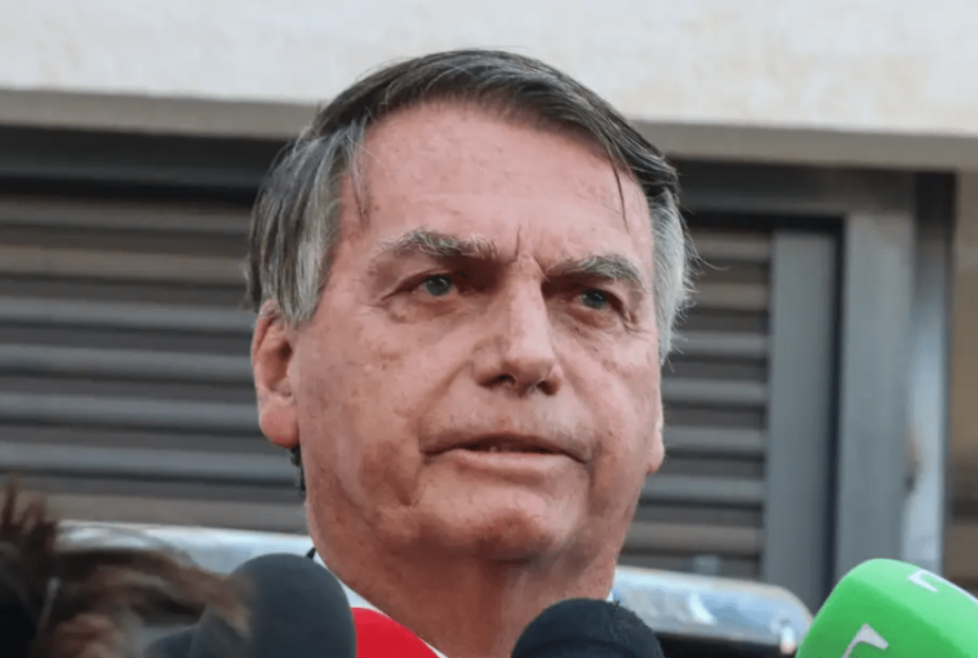 bolsonaro-solicita-assistencia-religiosa-de-padre-na-papuda bolsonaro-solicita-assistencia-religiosa-de-padre-na-papuda