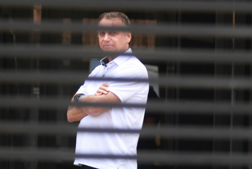 bolsonaro-solicita-permissao-para-tratamento-hospitalar bolsonaro-solicita-permissao-para-tratamento-hospitalar