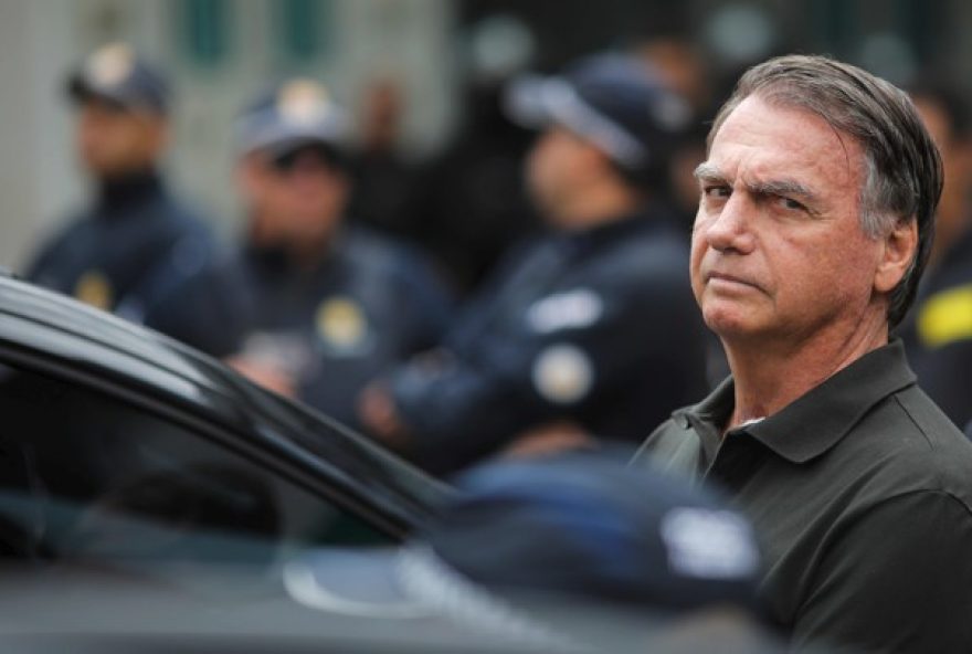 bolsonaro-tem-alta-da-uti-e-e-transferido-para-quarto-no-hospital2C-diz-medico bolsonaro-tem-alta-da-uti-e-e-transferido-para-quarto-no-hospital2C-diz-medico