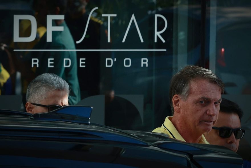 bolsonaro-visita-hospital-para-exames-apos-crises-de-solucos-e-falta-de-ar
