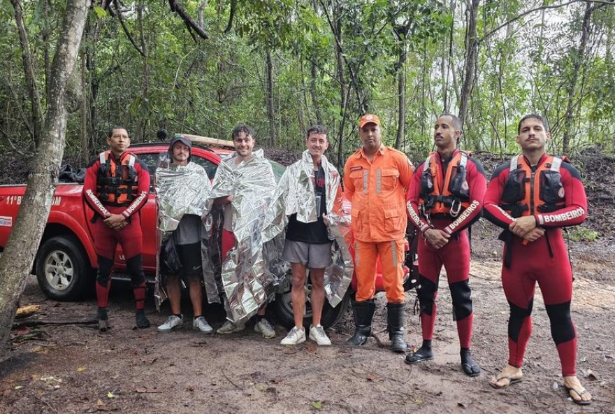 bombeiros-resgatam-turistas-ingleses-na-chapada-diamantina3A-veja-o-resgate-emocionante bombeiros-resgatam-turistas-ingleses-na-chapada-diamantina3A-veja-o-resgate-emocionante