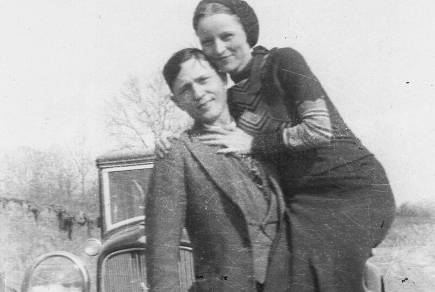 bonnie-e-clyde3A-governo-dos-eua-compara-moraes-e-esposa-ao-casal-fora-da-lei-em-hollywood
