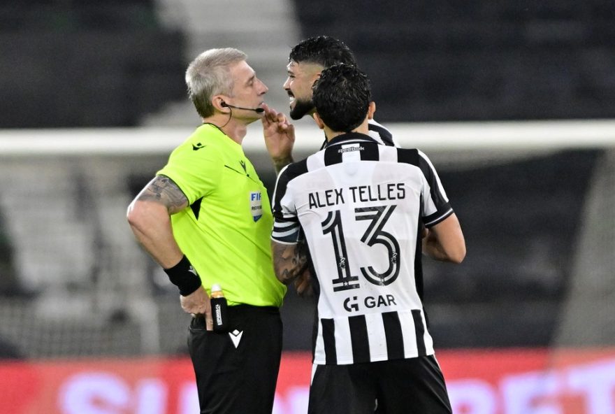 botafogo-0-x-3-flamengo3A-melhores-momentos-e-polemicas-na-6a-rodada-do-brasileirao-2026 botafogo-0-x-3-flamengo3A-melhores-momentos-e-polemicas-na-6a-rodada-do-brasileirao-2026