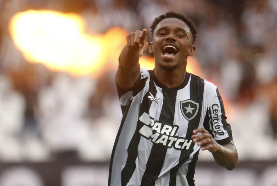 botafogo-acerta-compra-de-jeffinho2C-que-pertencia-ao-lyon-de-john-textor