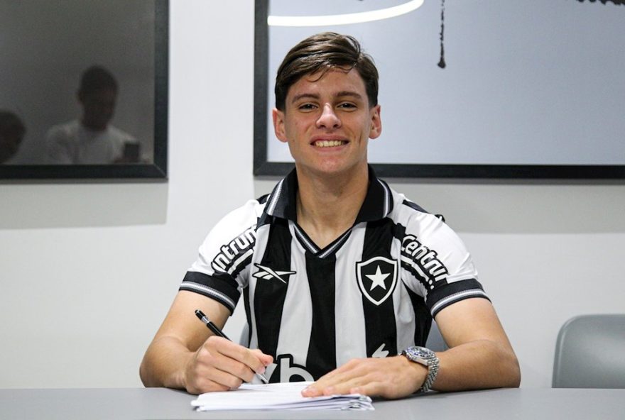 botafogo-anuncia-contratacao-de-alvaro-montoro-para-reforcar-elenco-ate-2029