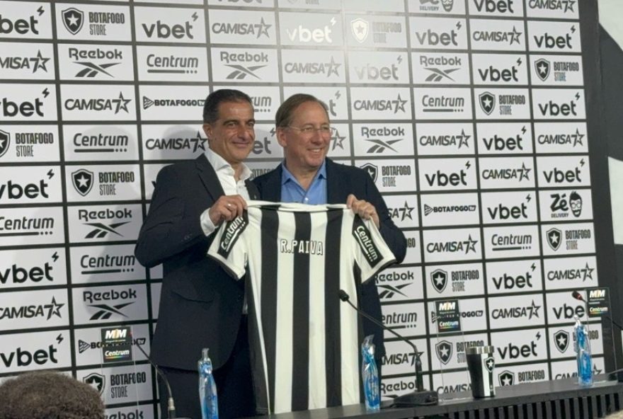 botafogo-apresenta-renato-paiva-como-novo-treinador-com-contrato-ate-2026