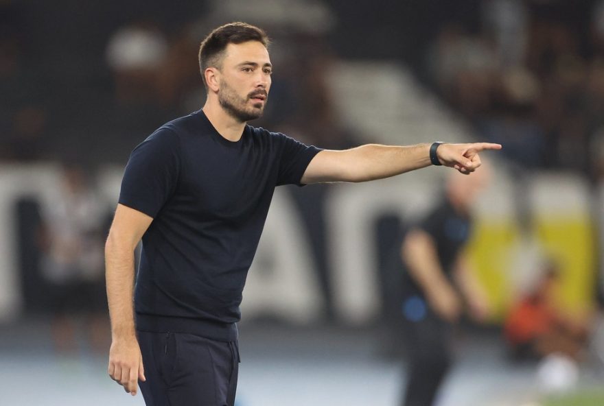 botafogo-conquista-vaga-na-libertadores-pela-3a-vez-seguida-e-se-destaca-no-brasileirao-20253A-davide-agradece-ao-grupo botafogo-conquista-vaga-na-libertadores-pela-3a-vez-seguida-e-se-destaca-no-brasileirao-20253A-davide-agradece-ao-grupo