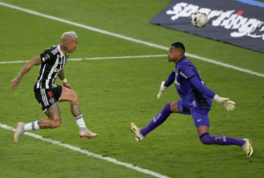 botafogo-e-atletico-mg-se-reencontram-em-duelo-pelo-brasileirao-apos-final-da-libertadores3A-contexto-e-expectativas-diferentes