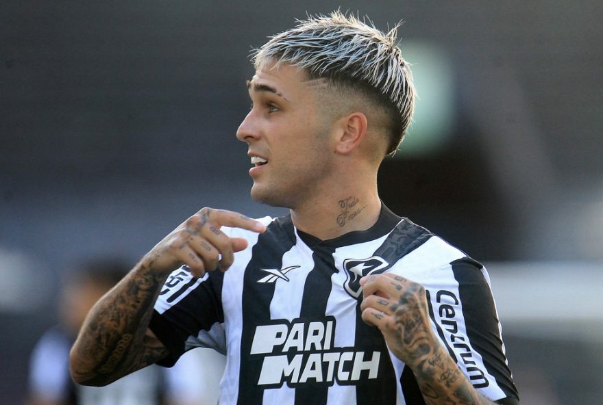 botafogo-empresta-diego-hernandez-ao-remo-e-fecha-negocio-com-meia-atacante