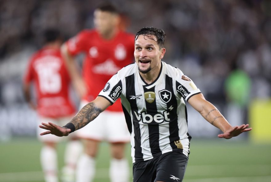 botafogo-enfrentara-flamengo-com-desfalque-de-artur3A-saiba-tudo