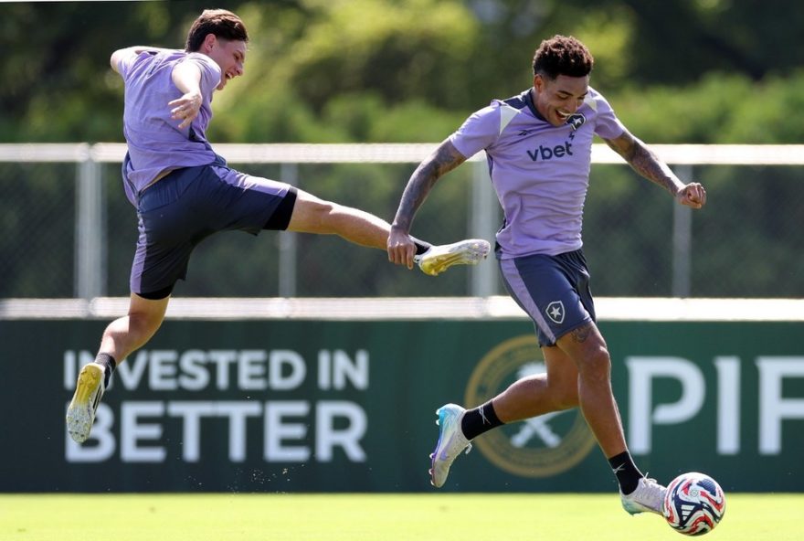 botafogo-no-brasileirao-20253A-montoro-e-igor-jesus-se-destacam-no-elenco3B-confira-as-notas-dos-jogadores