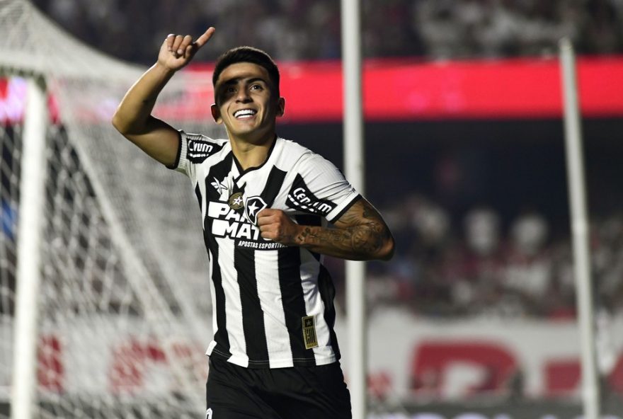 botafogo-recorre-de-decisao-da-fifa-sobre-divida-por-compra-de-almada