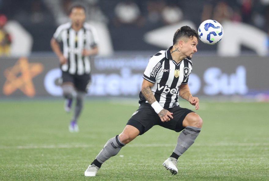 botafogo-recusa-proposta-de-r24-98-milhoes-do-spartak-por-artur-para-manter-elenco-forte-e-entrosado