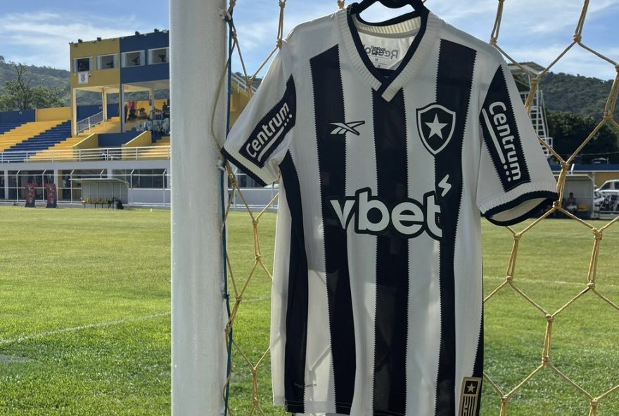 botafogo-retira-simbolo-de-patrocinadora-da-camisa3A-entenda-a-mudanca