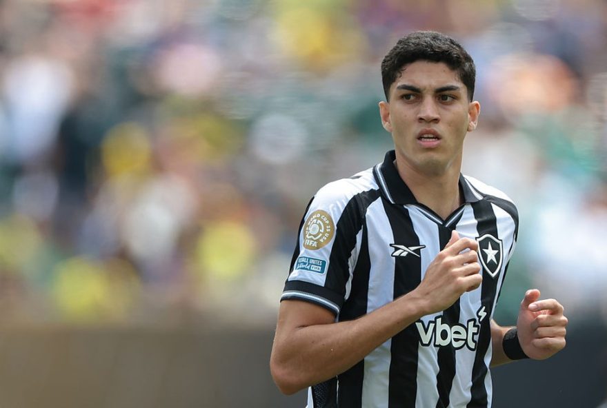botafogo-se-despede-de-jair2C-zagueiro-vendido-para-o-nottingham-forest