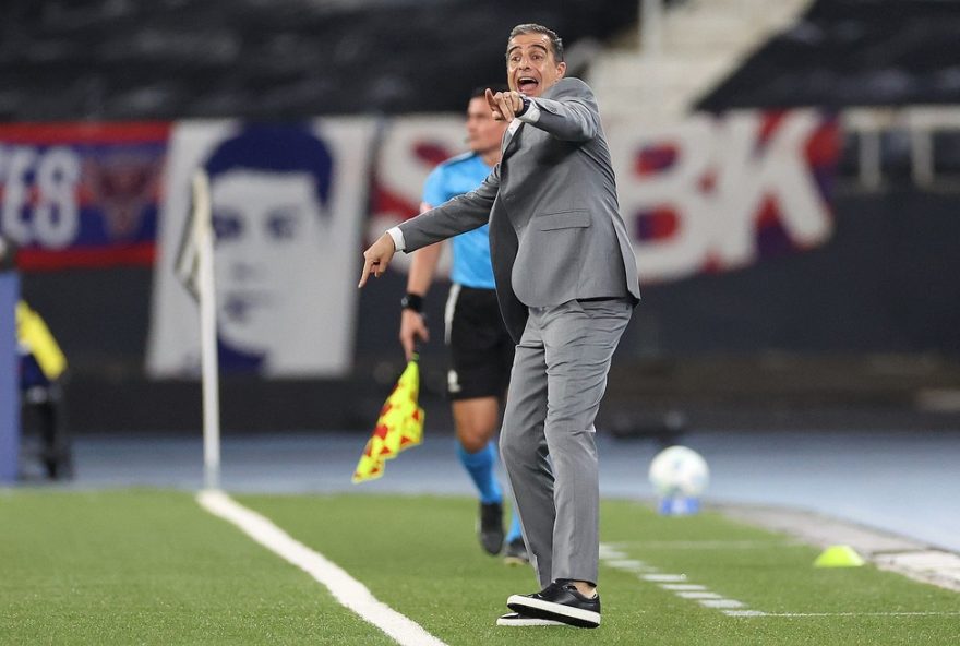 botafogo-vence-universidad-de-chile-e-avanca-nas-oitavas-da-libertadores