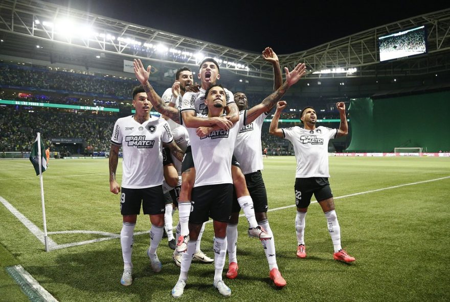 botafogo-x-palmeiras3A-alvinegro-busca-manter-invencibilidade-recente-em-confronto-decisivo-no-mundial-de-clubes