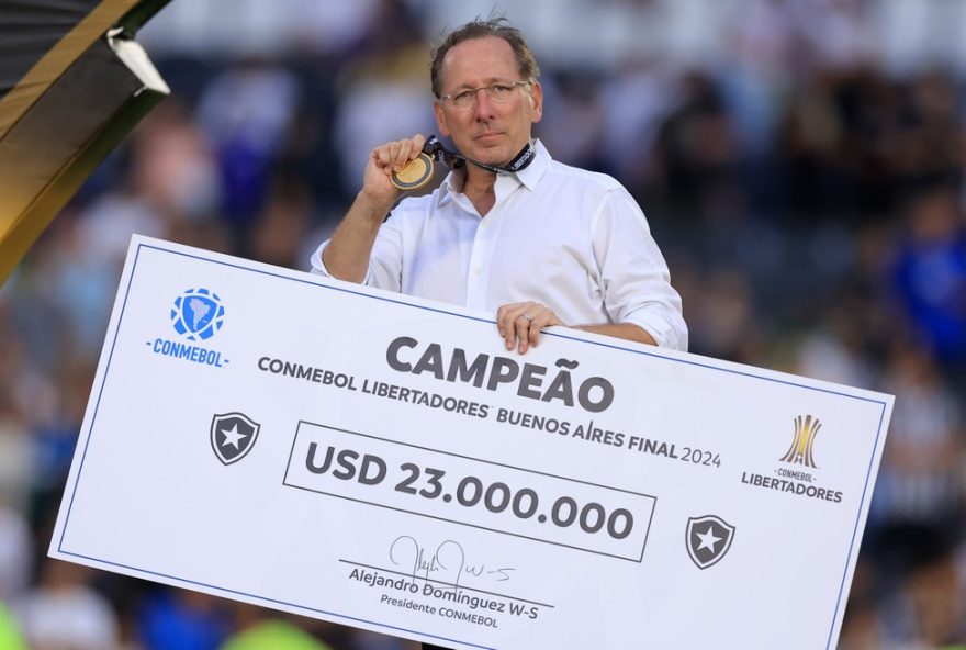 botafogo3A-da-crise-a-gloria-internacional-na-copa-do-mundo-de-clubes
