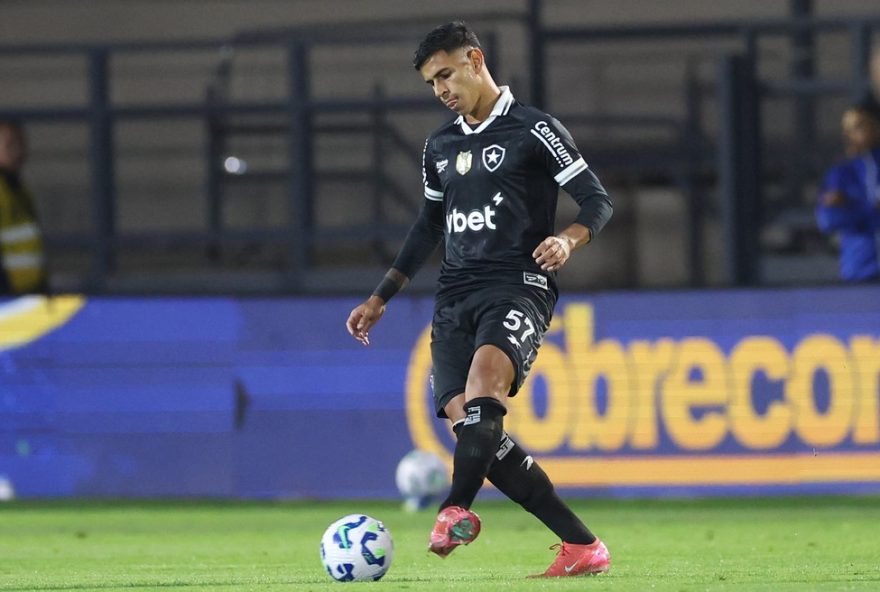 botafogo3A-david-ricardo-deve-retornar-contra-mirassol-escalacao-e-palpite-para-o-jogo