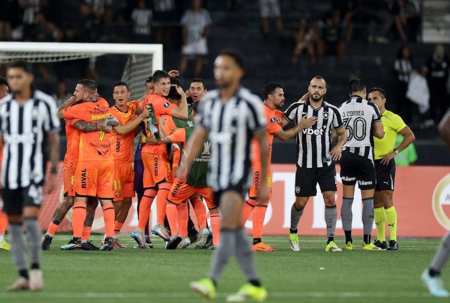 botafogo3A-de-campeao-em-2024-a-eliminado-da-pre-libertadores3B-torcida-protesta botafogo3A-de-campeao-em-2024-a-eliminado-da-pre-libertadores3B-torcida-protesta