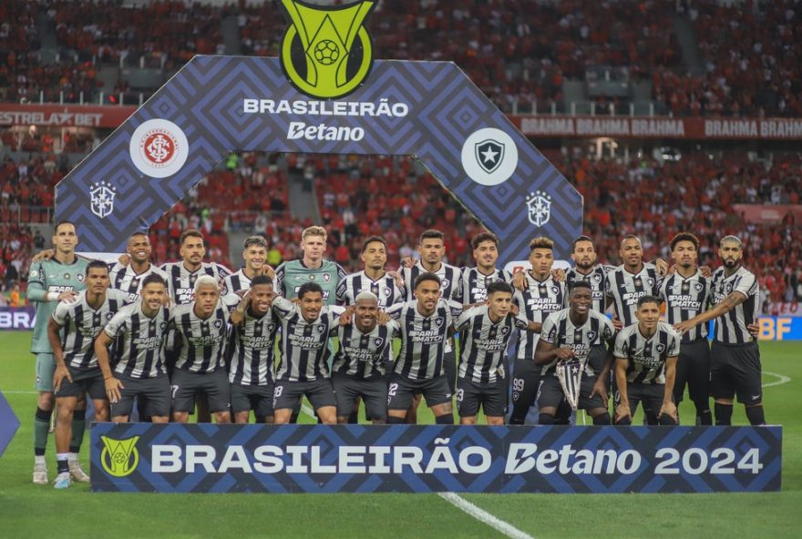 botafogo3A-desfalques-na-zaga-para-jogo-decisivo-do-brasileiro.aggressiveseo3A-botafogo-disputa-titulo-com-desfalques-na-defesa