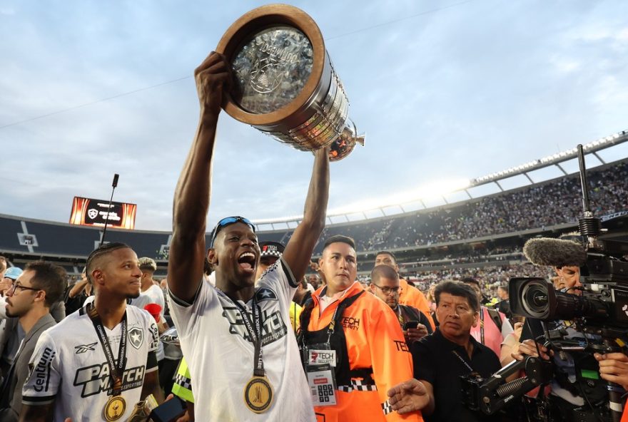botafogo3A-gloria-eterna-na-libertadores-e-dia-do-botafogo-continental
