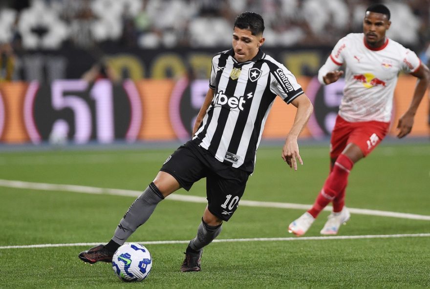botafogo3A-meia-savarino-fora-da-convocacao-da-venezuela-para-amistosos-em-outubro2C-mas-disponivel-para-jogo-contra-o-bahia-no-brasileirao