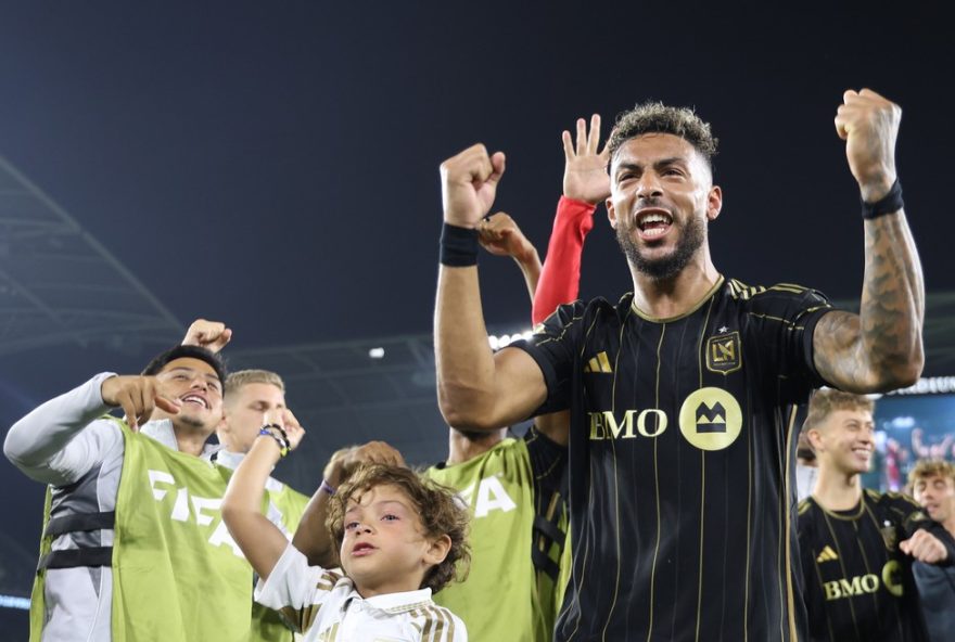 bouanga3A-quem-e-o-destaque-do-lafc-contra-america-mex-e-rival-do-flamengo3F-22bomba-fisica22-com-marca-impressionante-de-gols-e-assistencias