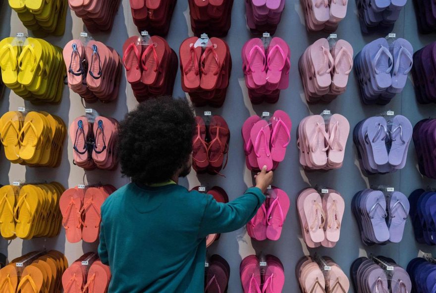 boycott-gegen-havaianas-in-brasilien3A-bolsonaro-anhanger-sind-verargert boycott-gegen-havaianas-in-brasilien3A-bolsonaro-anhanger-sind-verargert