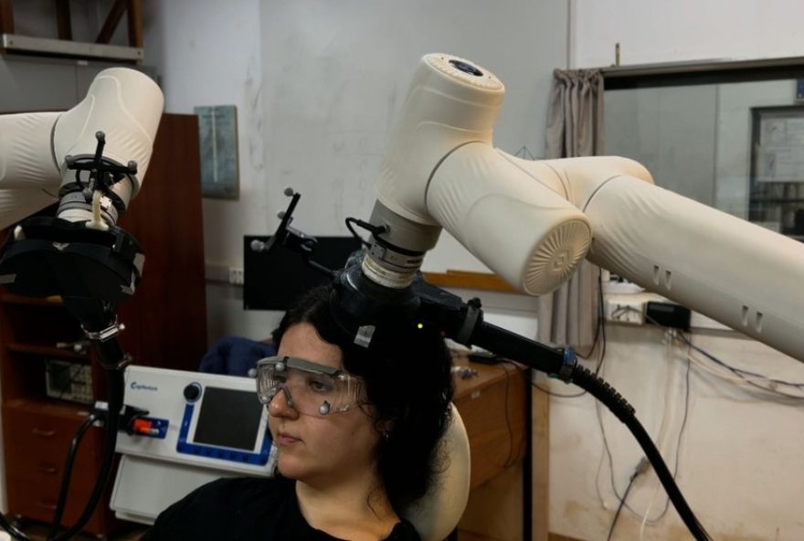 braco-robotico-da-usp3A-aliado-preciso-em-terapias-cerebrais