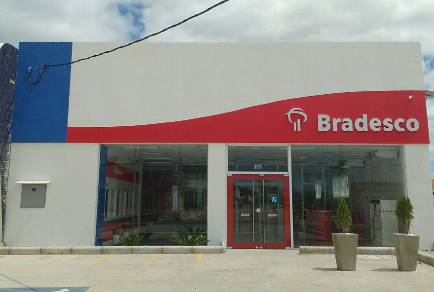 bradesco-bbdc4-registra-lucro-de-r24-62C5-bi-no-4o-tri2C-com-alta-anual-de-2025 bradesco-bbdc4-registra-lucro-de-r24-62C5-bi-no-4o-tri2C-com-alta-anual-de-2025