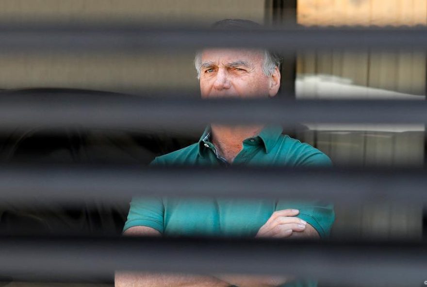 brasil-condena-bolsonaro-e-eua-criticam-caca-as-bruxas