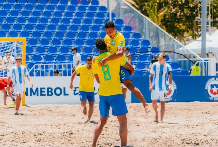 brasil-goleia-argentina-e-avanca-a-semi-da-copa-america-de-beach-soccer