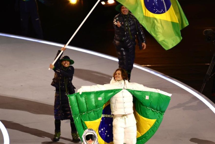 brasil-se-destaca-com-carisma-e-animacao-nos-jogos-olimpicos-de-inverno3A-desfiles2C-passinhos-e-alegria-contagiantes-representando-o-pais-em-terras-italianas brasil-se-destaca-com-carisma-e-animacao-nos-jogos-olimpicos-de-inverno3A-desfiles2C-passinhos-e-alegria-contagiantes-representando-o-pais-em-terras-italianas
